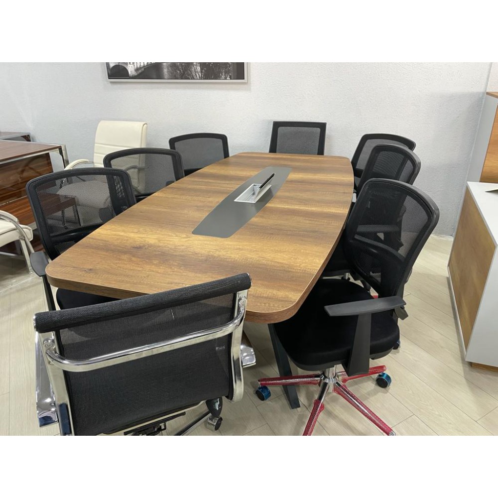 Oval Meeting Table