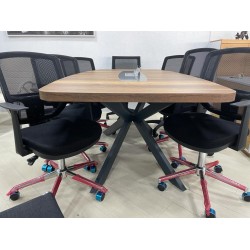 Oval Meeting Table