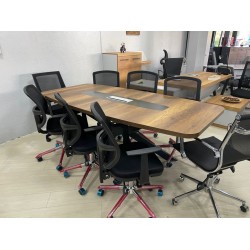 Oval Meeting Table