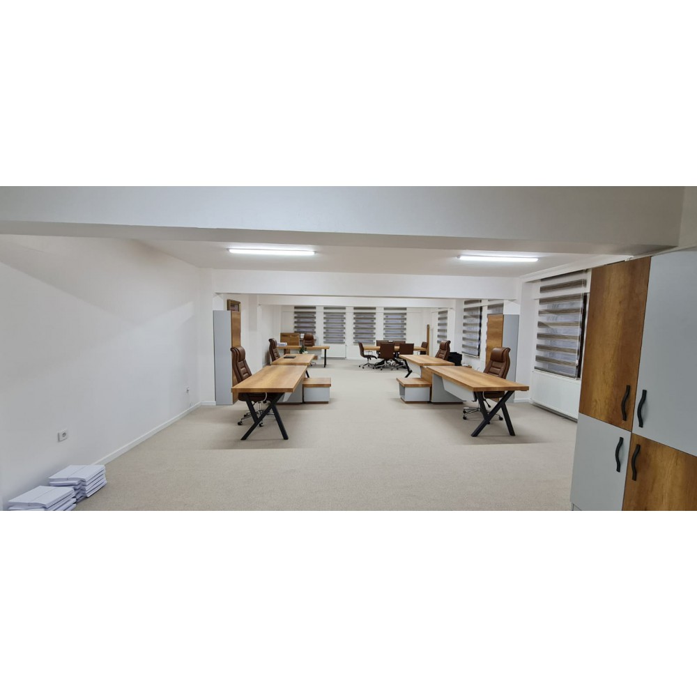 Staff Tables Istanbul