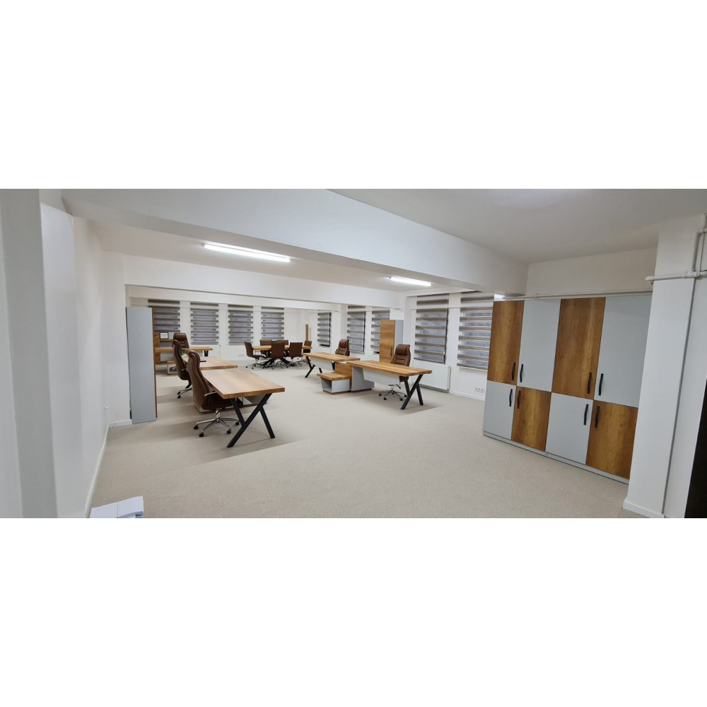 Staff Tables Istanbul