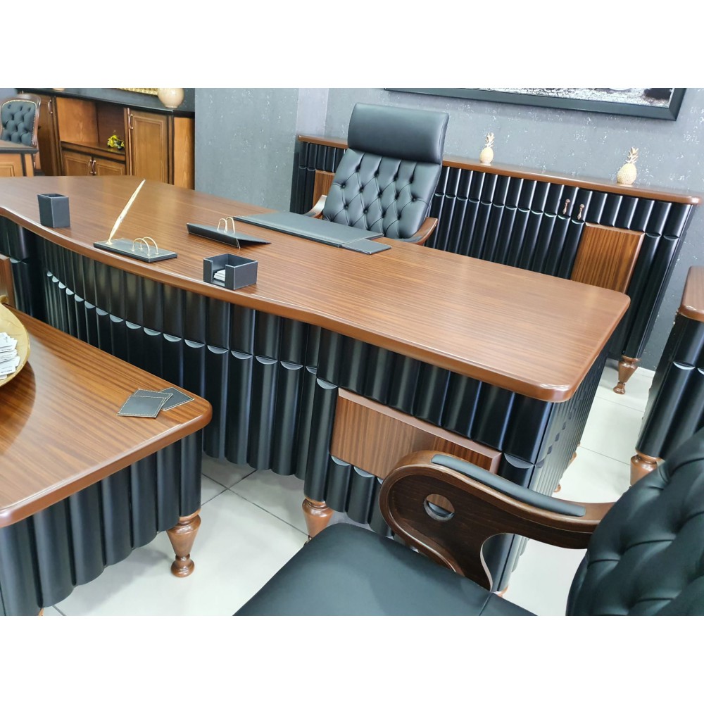 Ceo Executive Office Desk