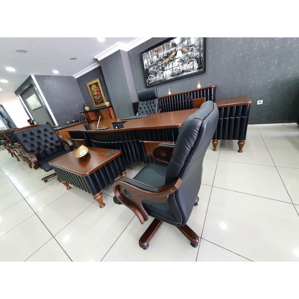Ceo Executive Office Desk