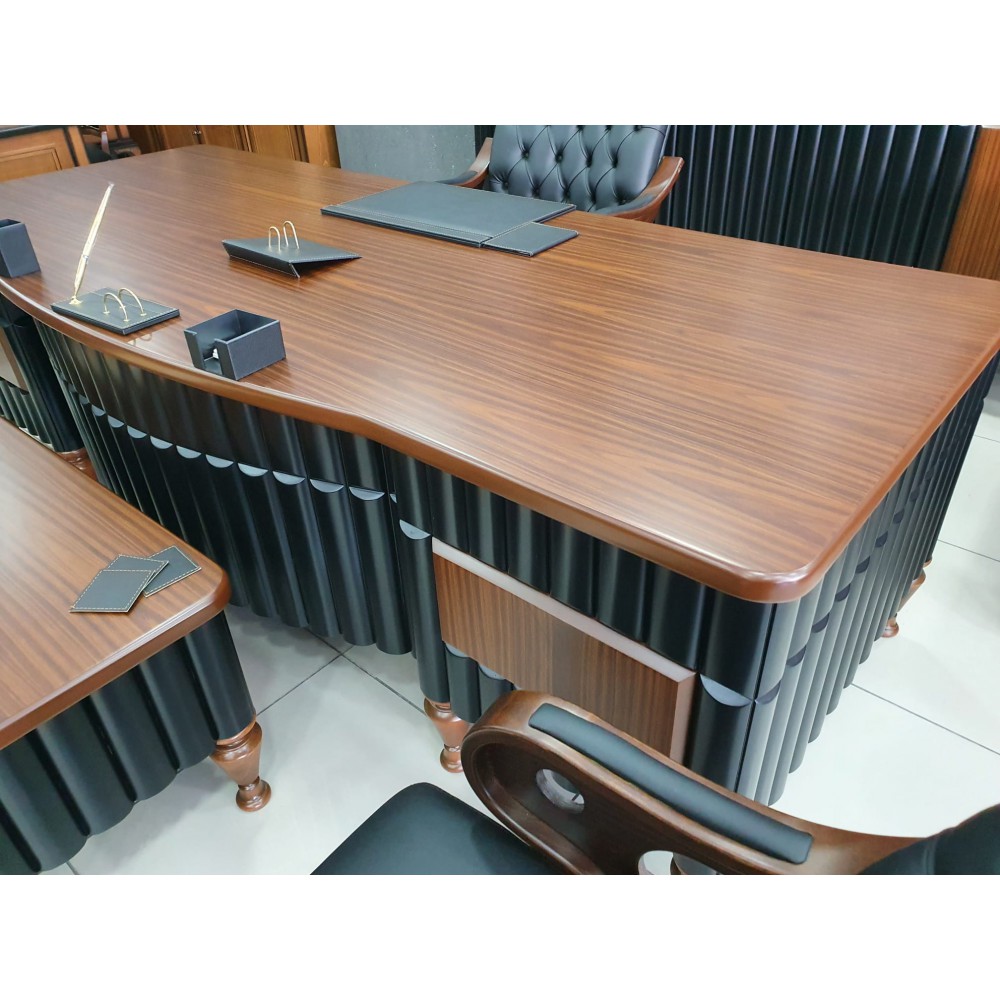 Ceo Executive Office Desk