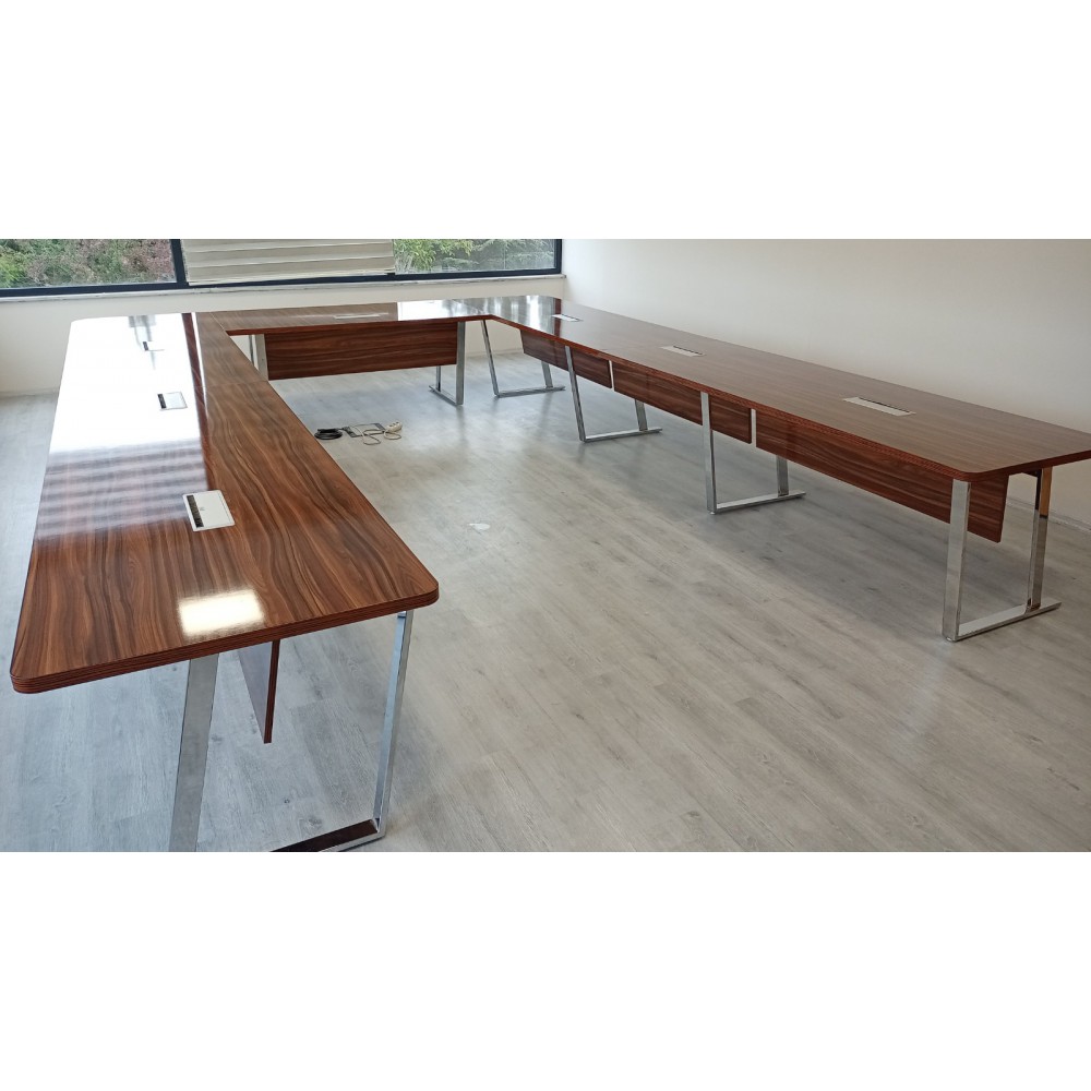 U Meeting Table, Adjustable Front