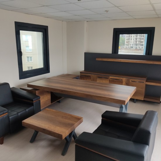 Foreign Customer Office Furniture