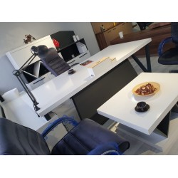 White_office_furnitures