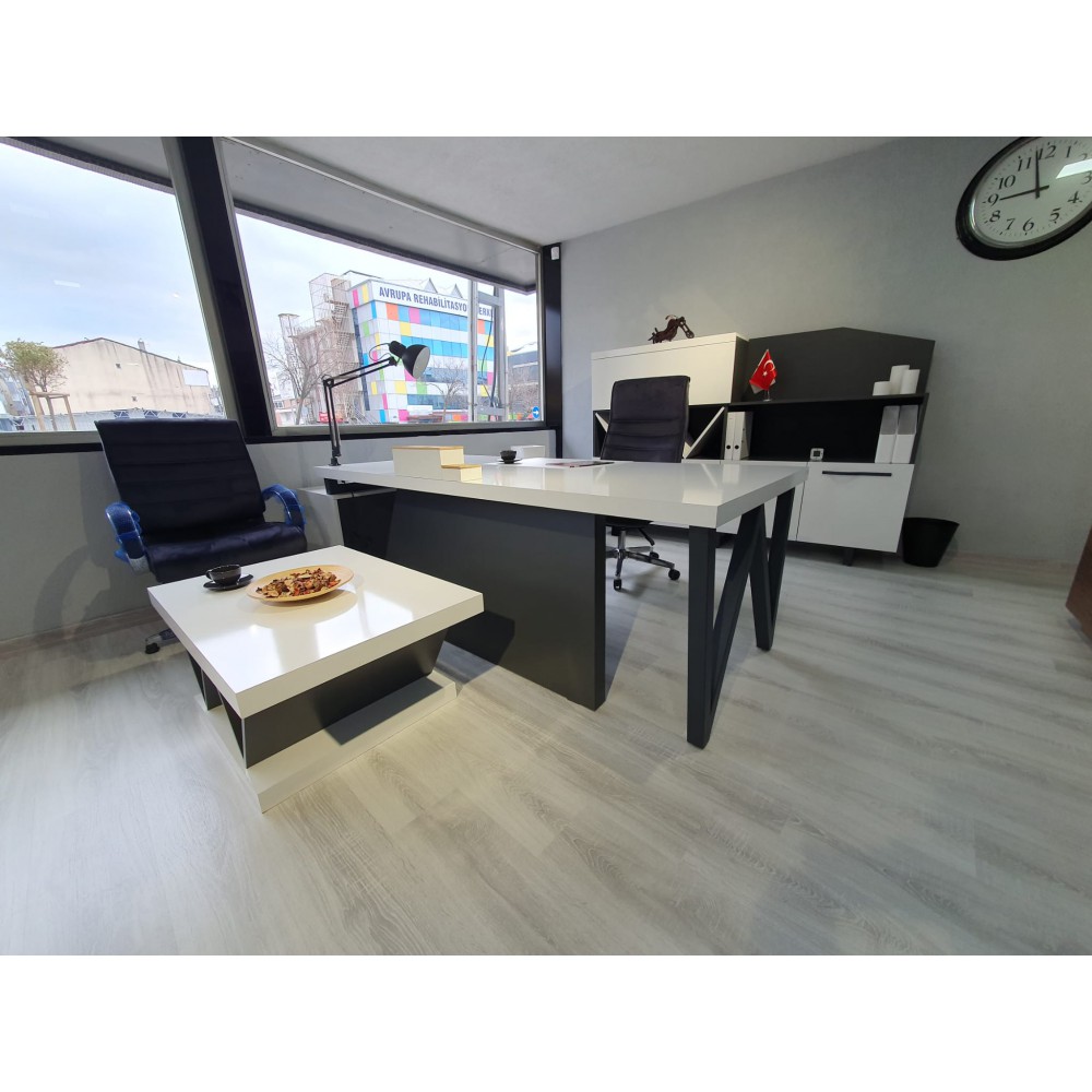 White_office_furnitures