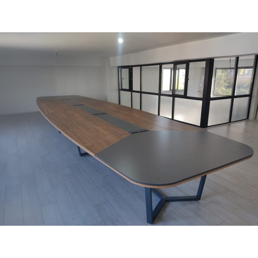 Big_Meeting_Table