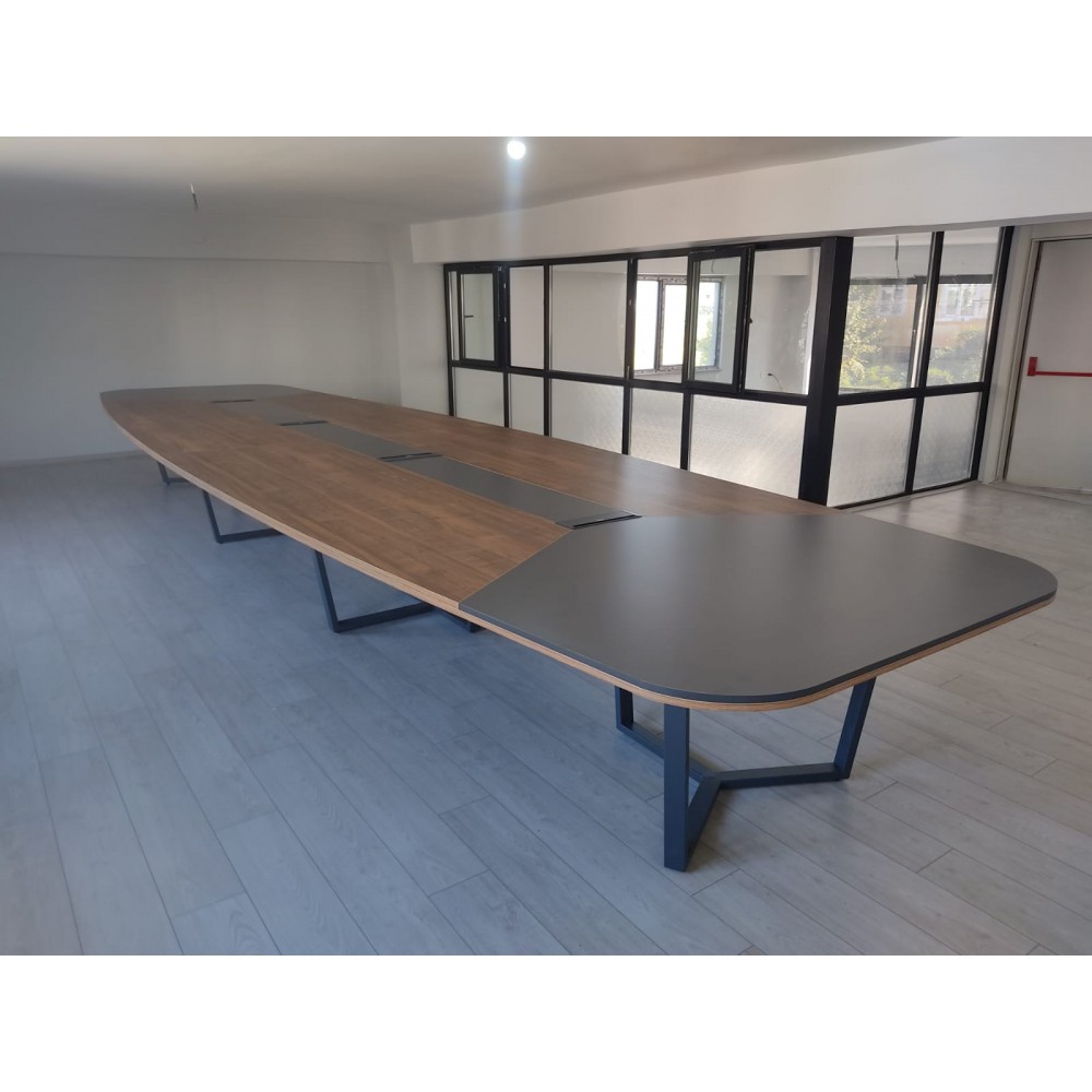 Big_Meeting_Table