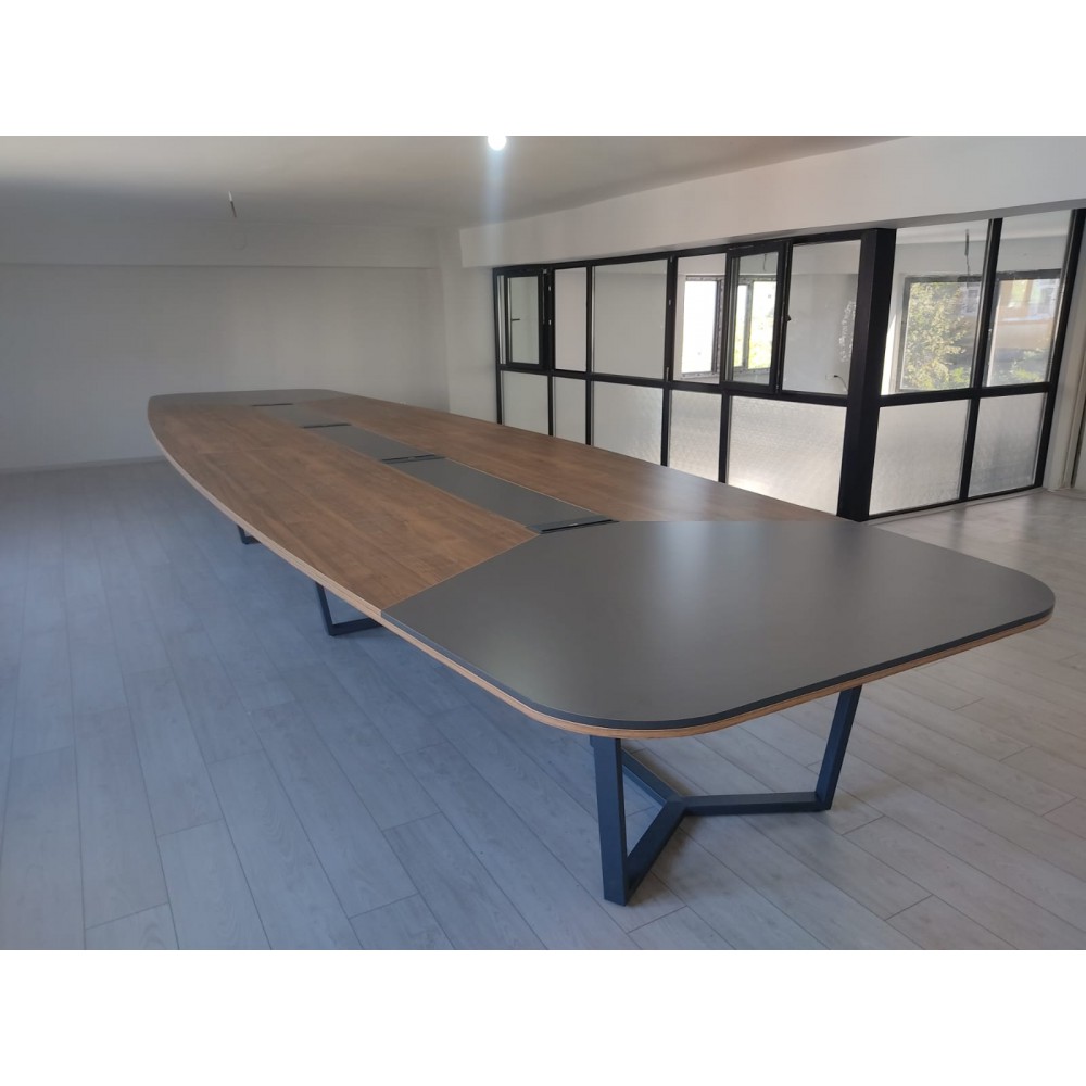 Big_Meeting_Table