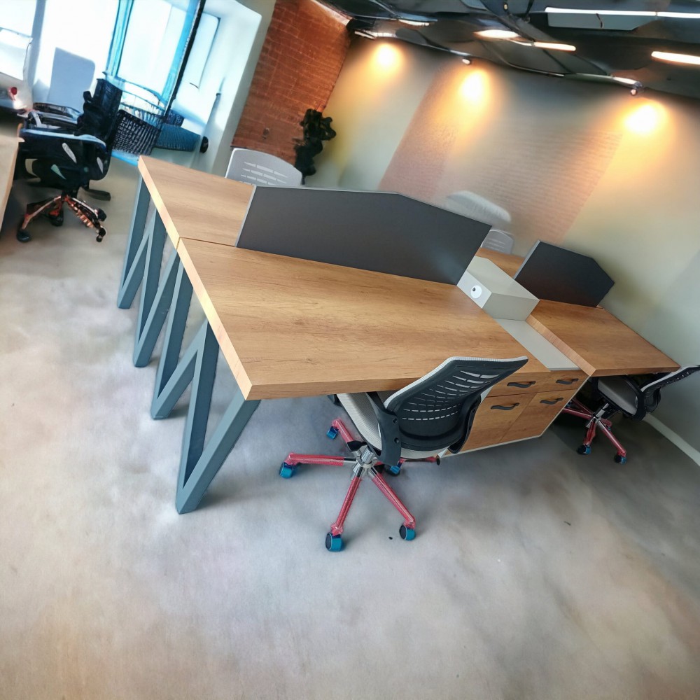 Star Desk for Four Person 