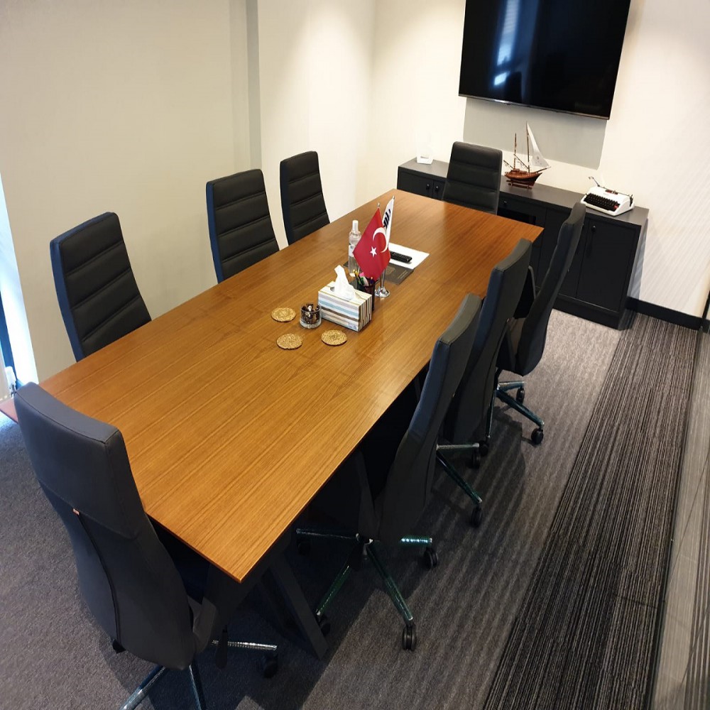 Wood Veneered Meeting Table