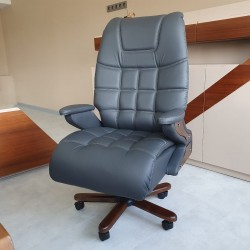 Gold Executive Office Set