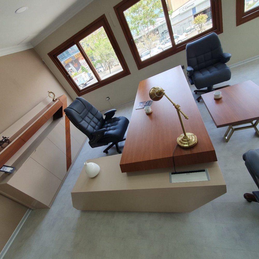 Gold Executive Office Set