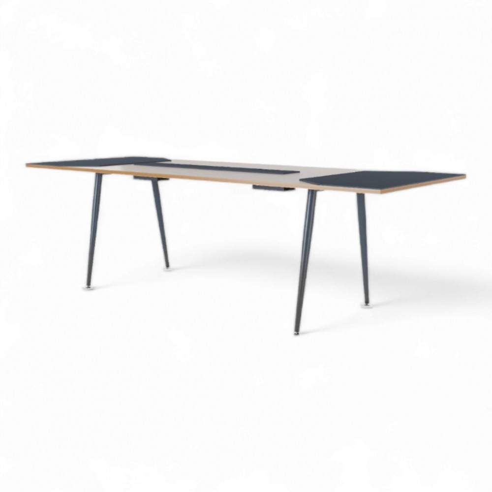 Leverkusen Meeting Table