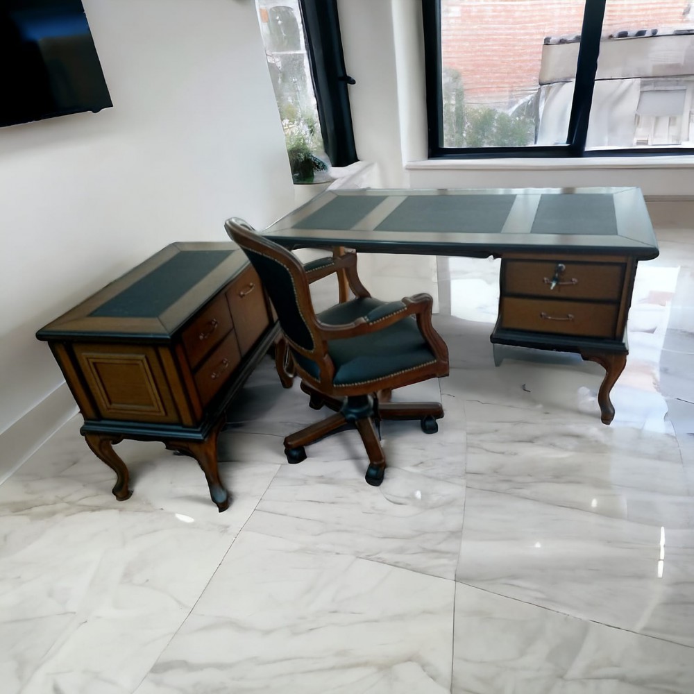 Classic_Office_Furnitures