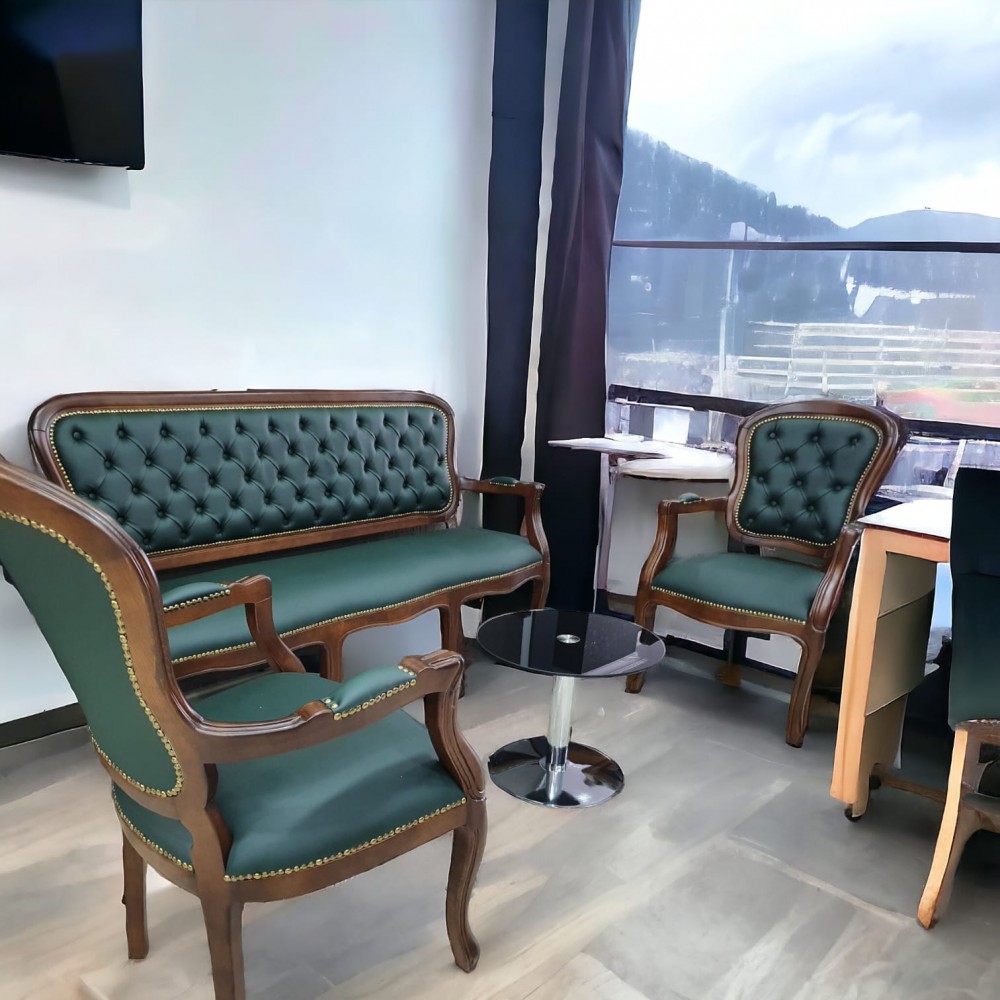 British Classic Office Suit 