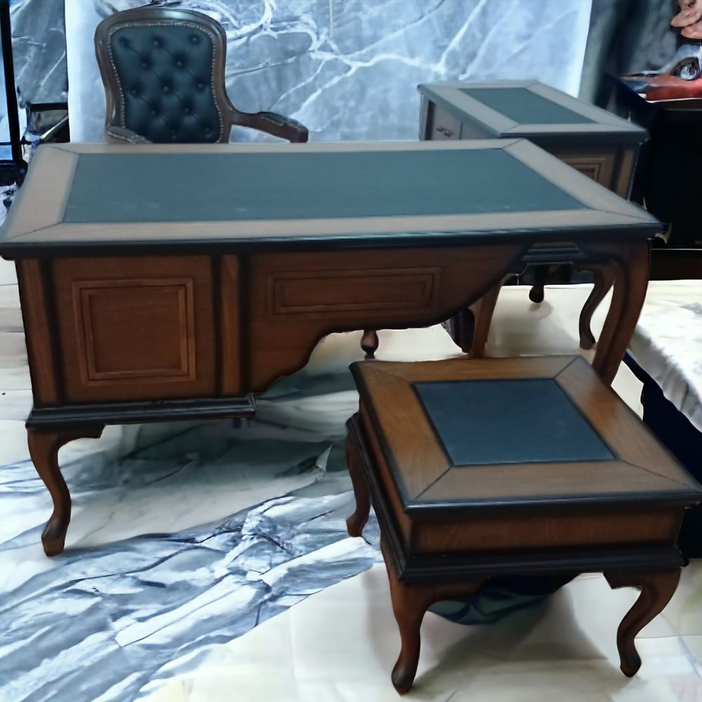 Classic_Office_Furnitures