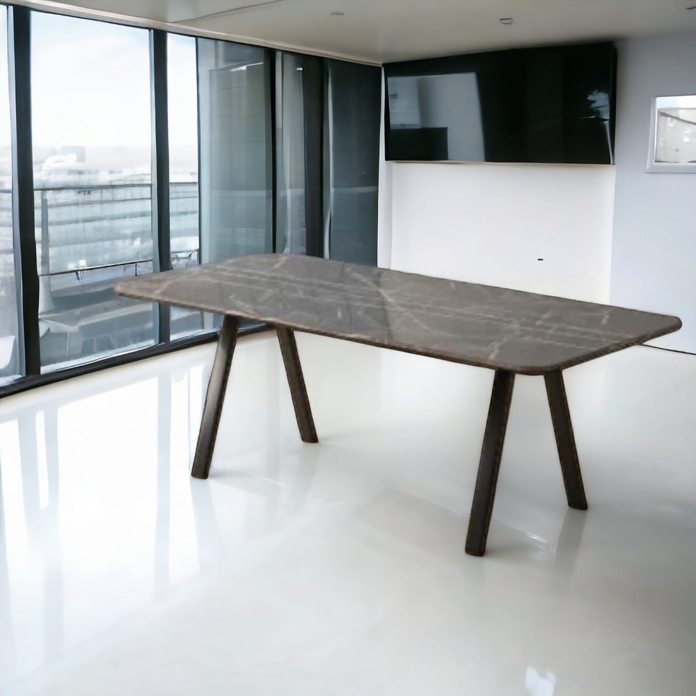İbadan Meeting Table