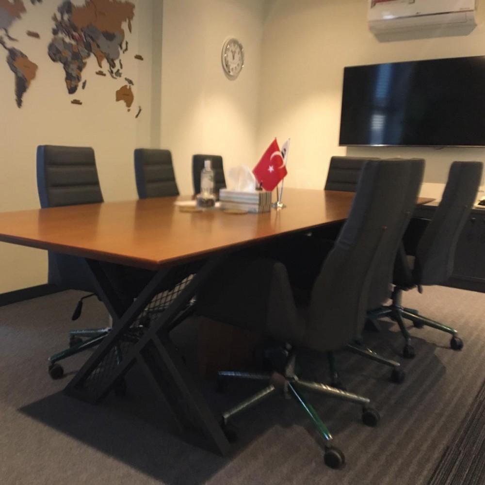 Wood Veneered Meeting Table