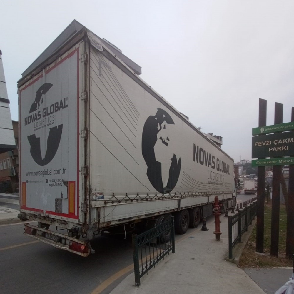 David Cervantes France Office Set