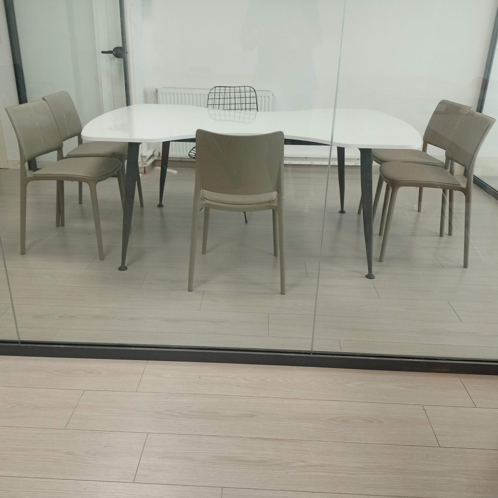 Bougainvillea Meeting Study Table