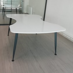 Bougainvillea Meeting Study Table