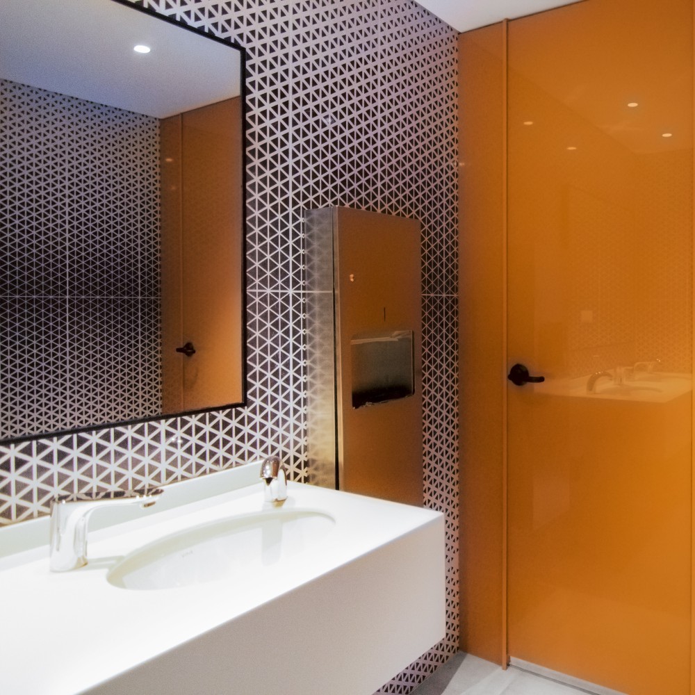 Glass Cubicle Sink Partition Systems