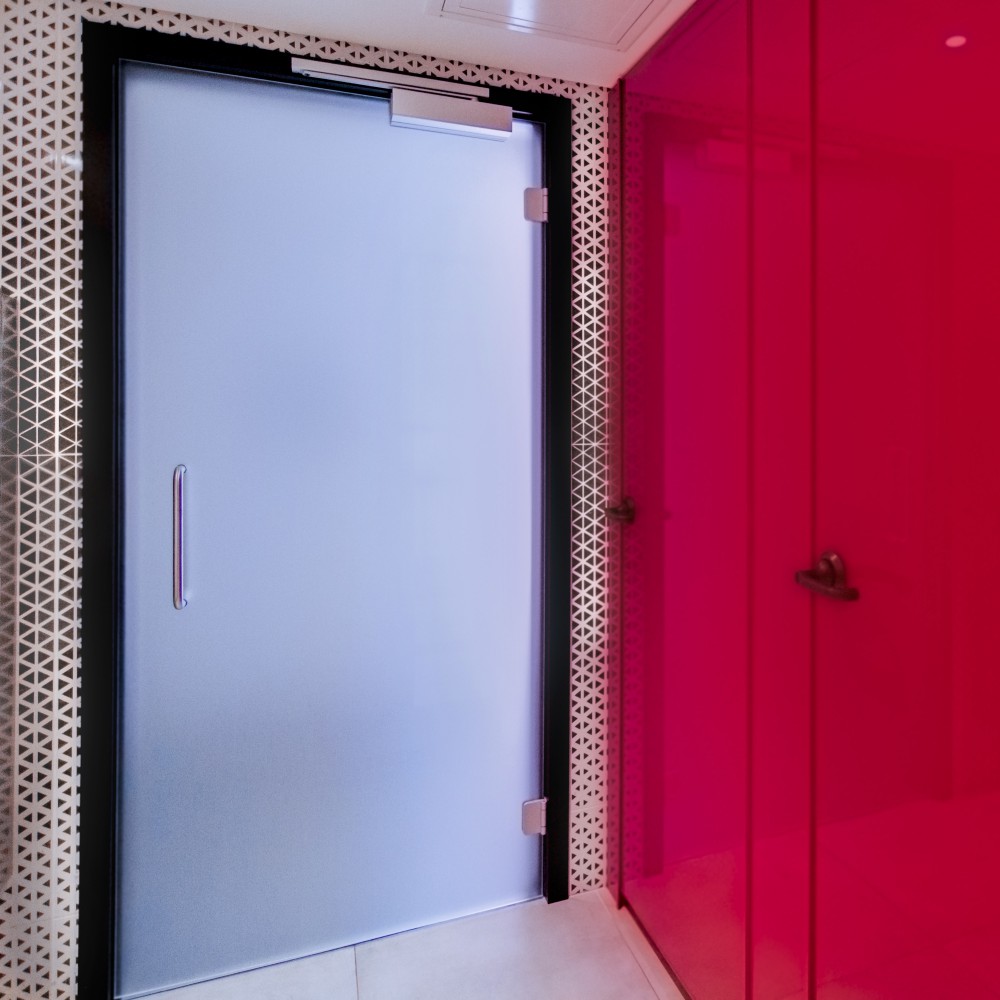 Glass Cubicle Sink Partition Systems