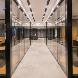 Flash Bondeo Office Partition Systems