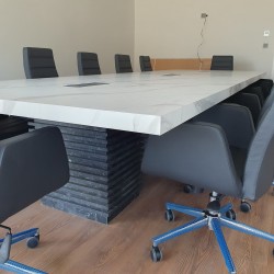 Gök Metal Meeting Table