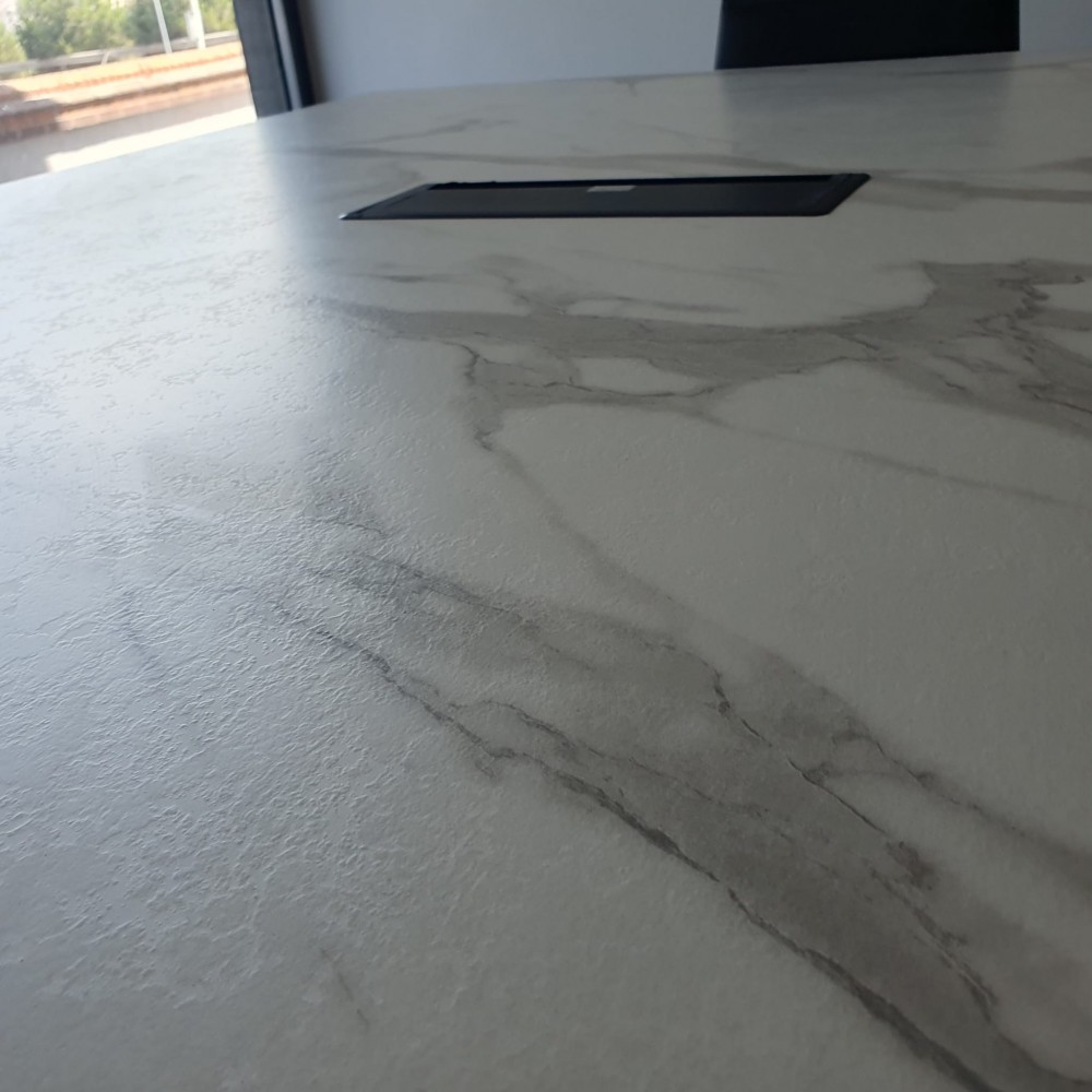 Gök Metal Meeting Table