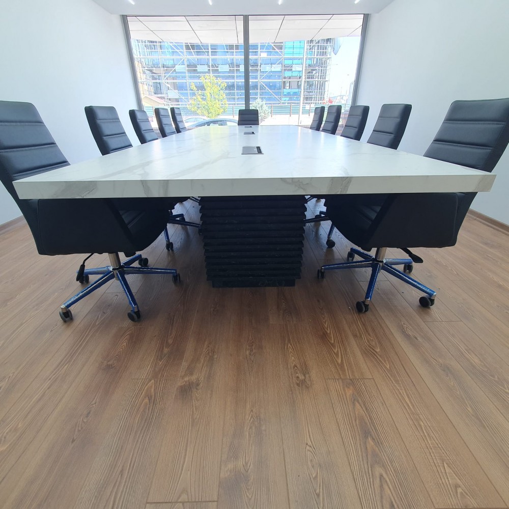 Gök Metal Meeting Table