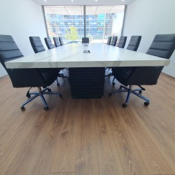 Gök Metal Meeting Table