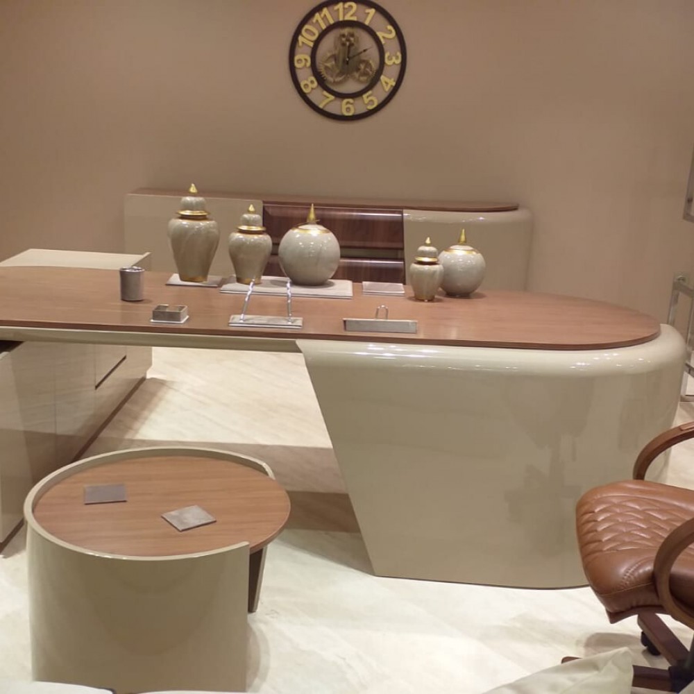 Pera Executive Office Set