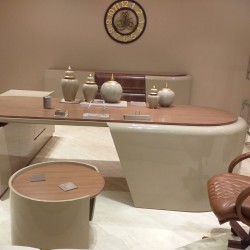 Pera Executive Office Set