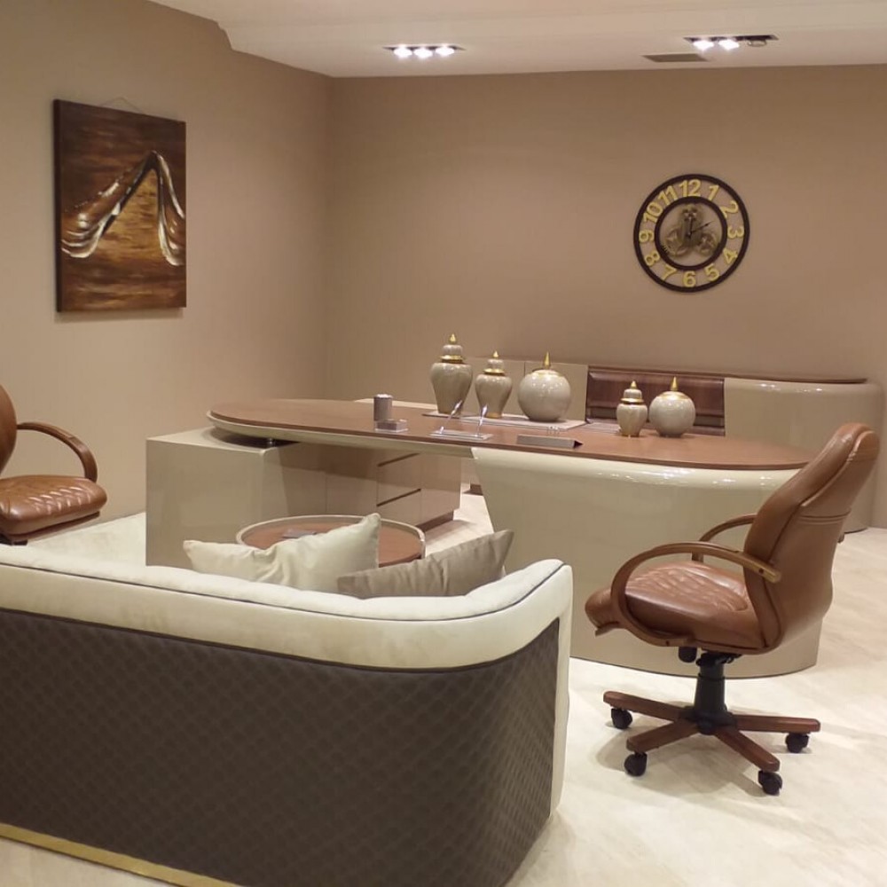 Pera Executive Office Set