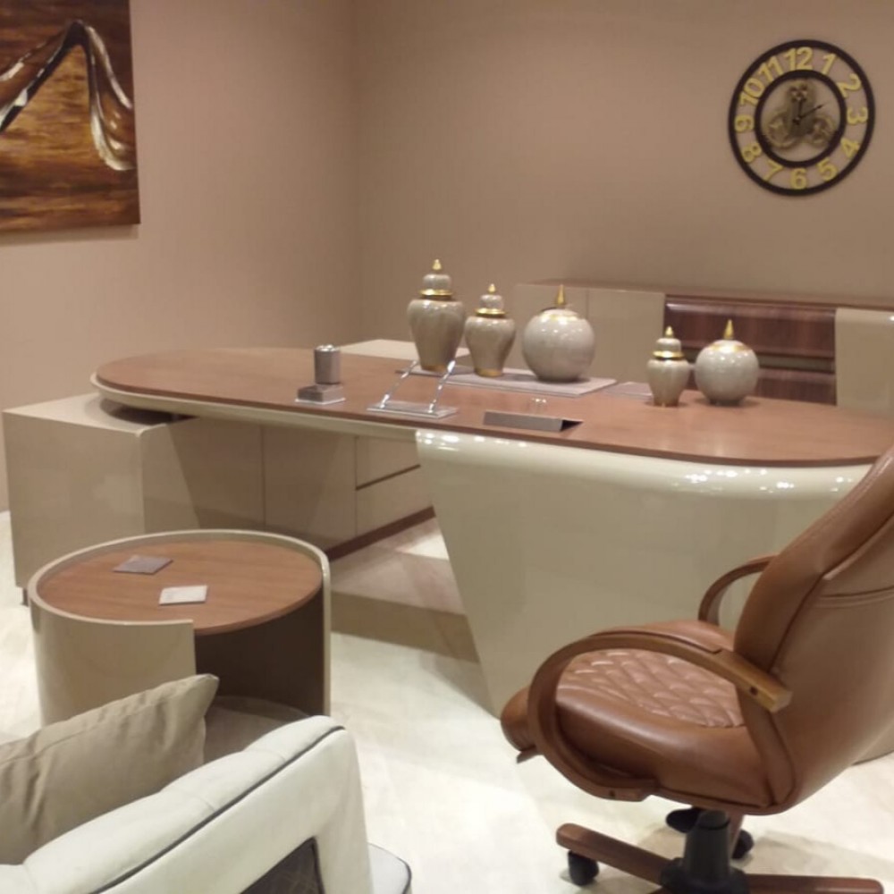 Pera Executive Office Set