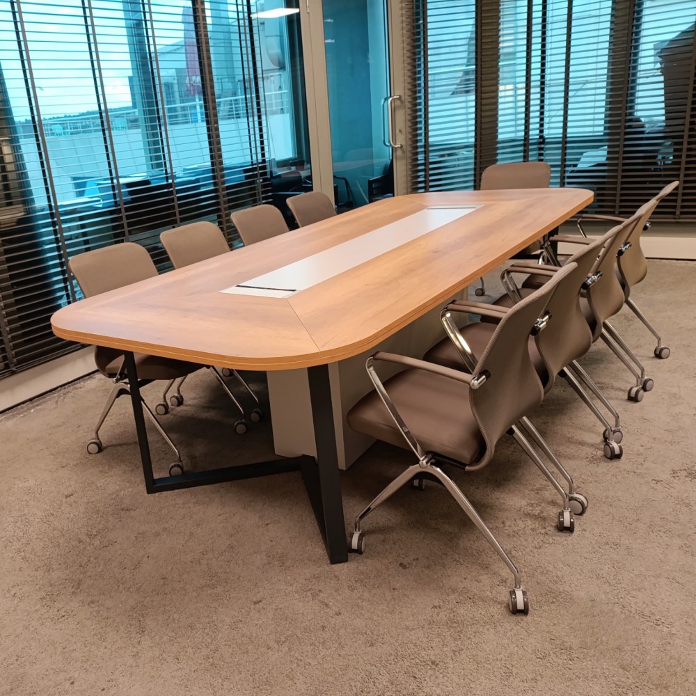 Cape Town Meeting Table