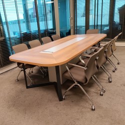 Cape Town Meeting Table