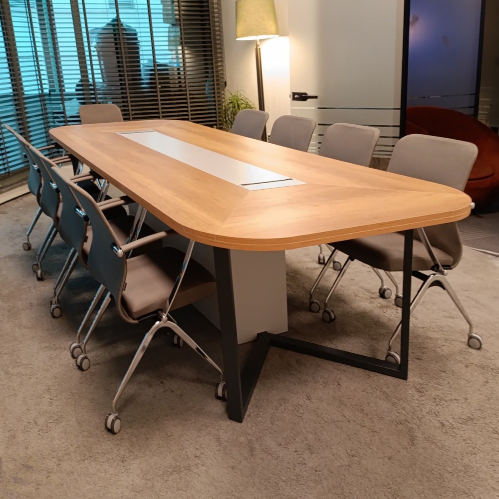 Cape Town Meeting Table