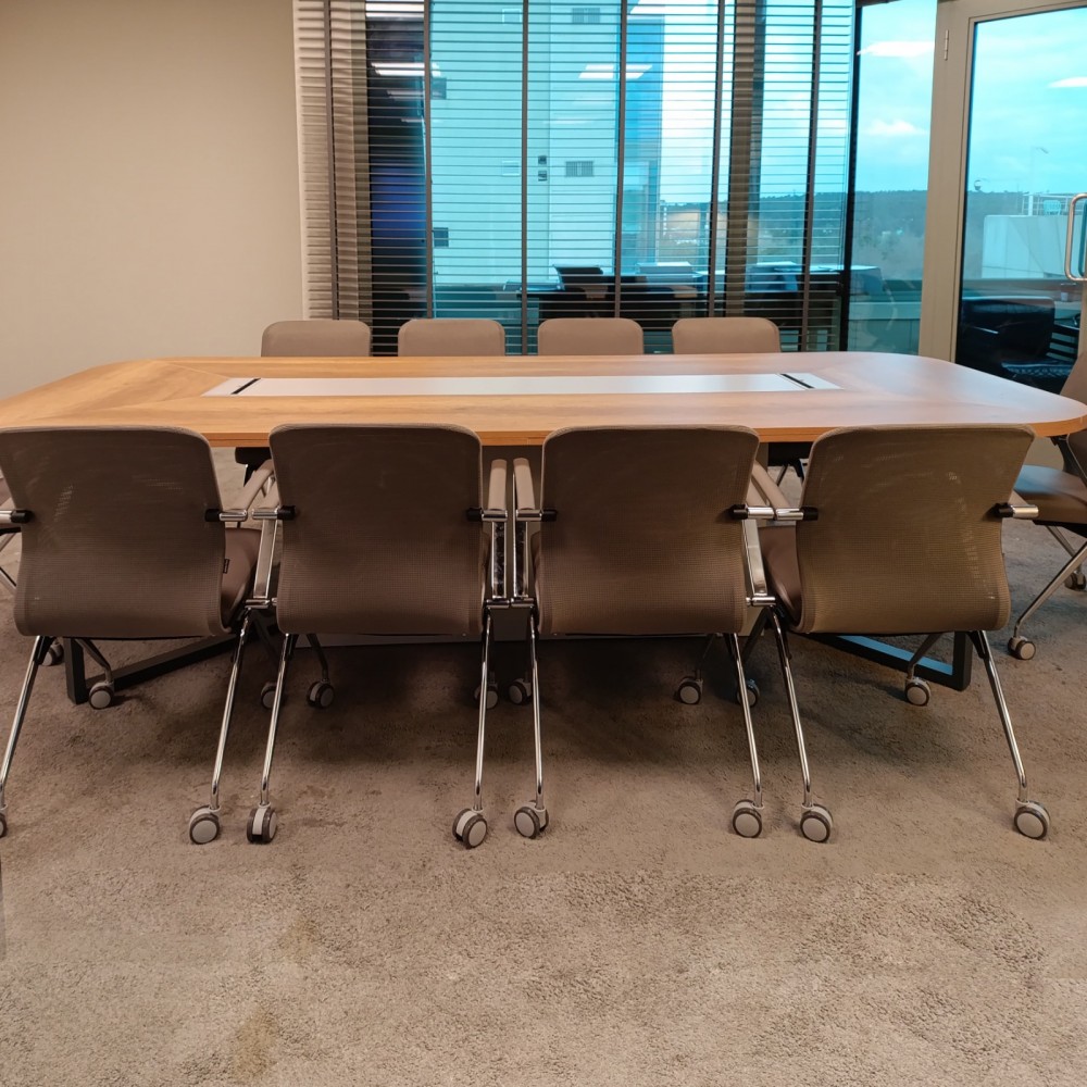 Cape Town Meeting Table