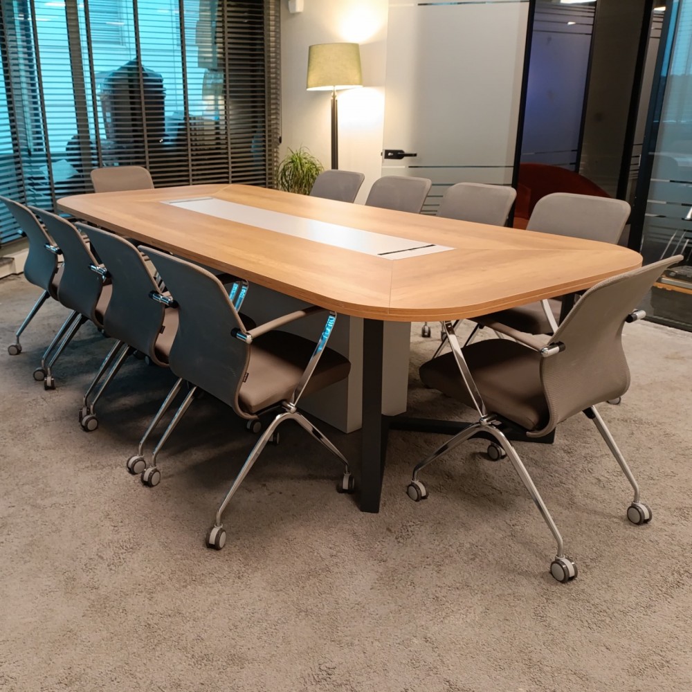 Cape Town Meeting Table