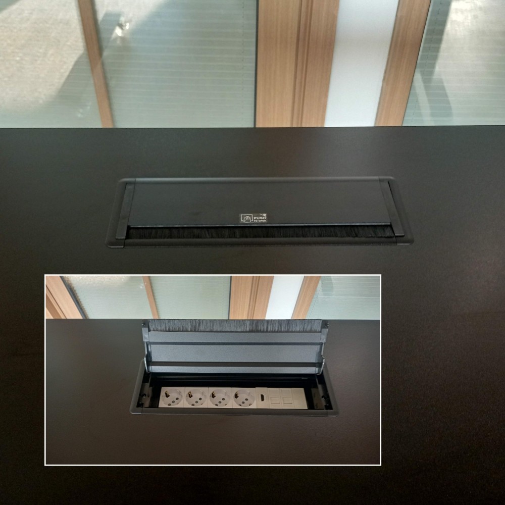 IOM Motorized Height Adjustable Wheeled Table