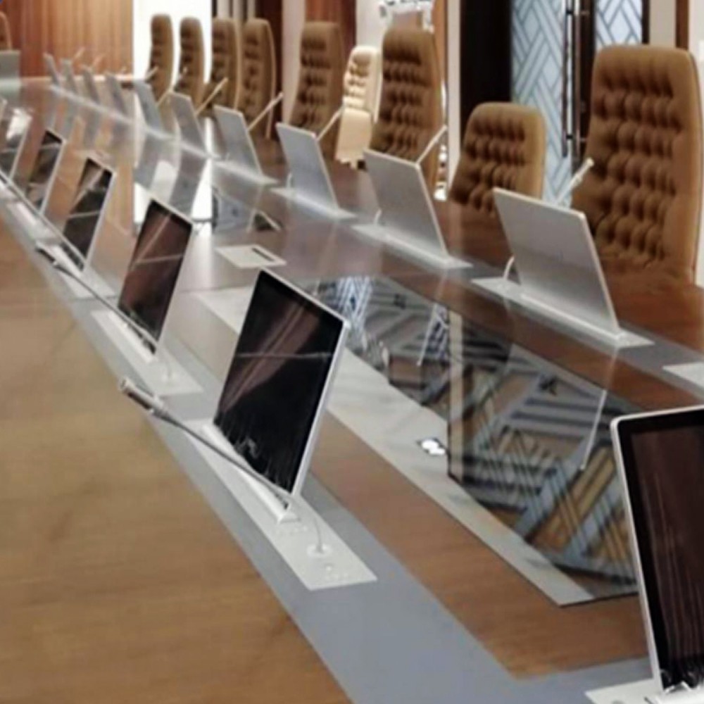 Motorized Monitor Lift