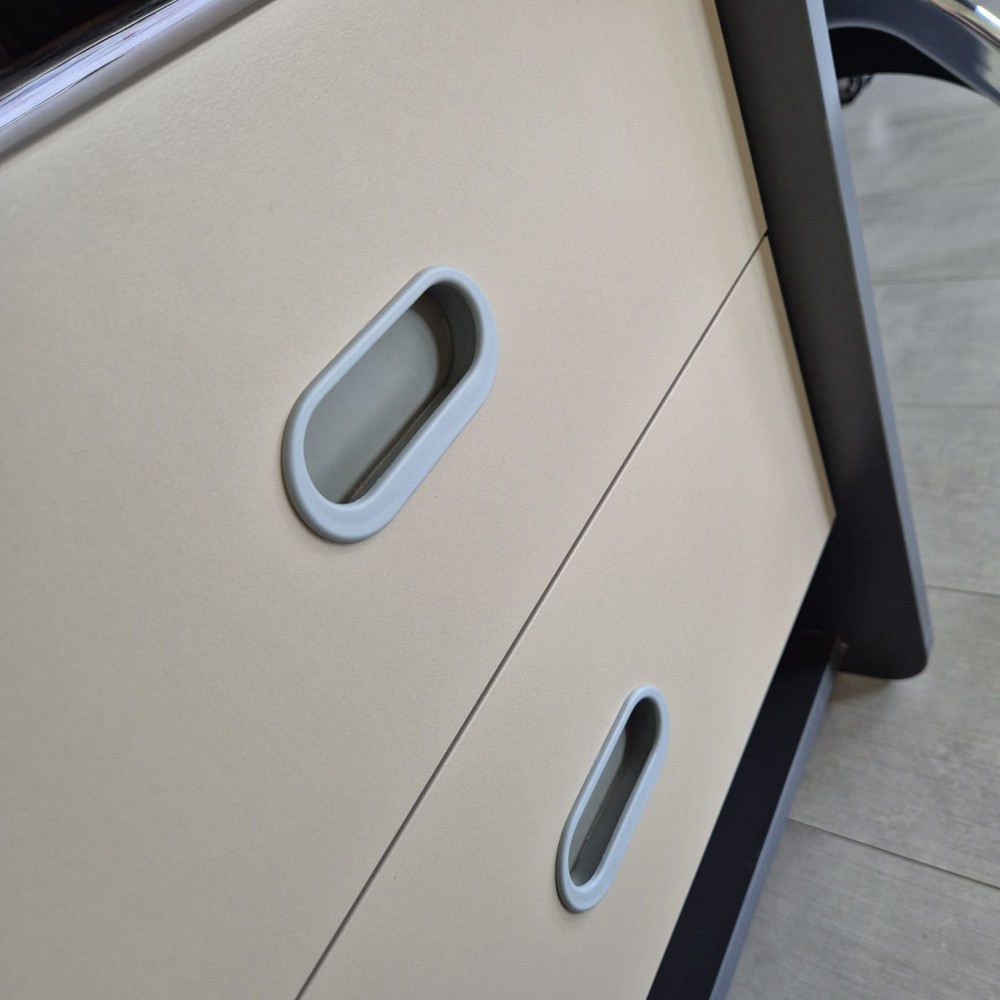 Qatar For Four Person Desk Workstation