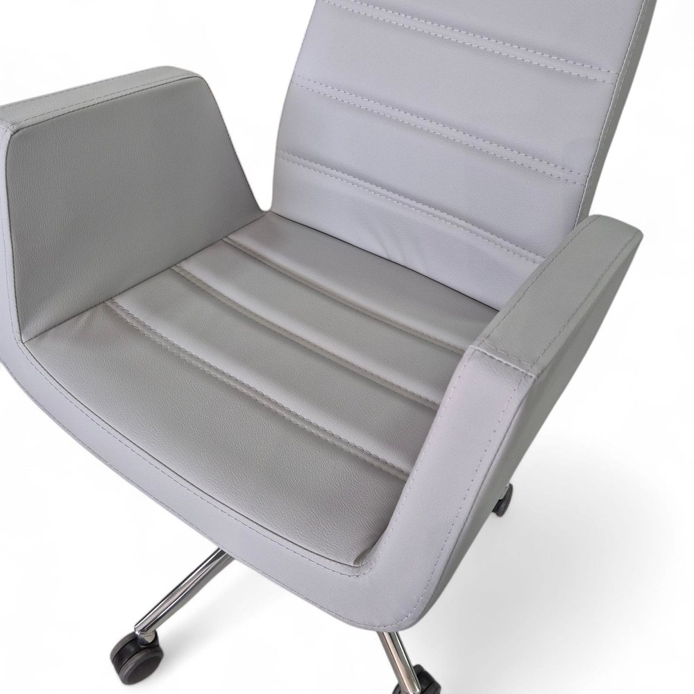 Asia Executive Chair