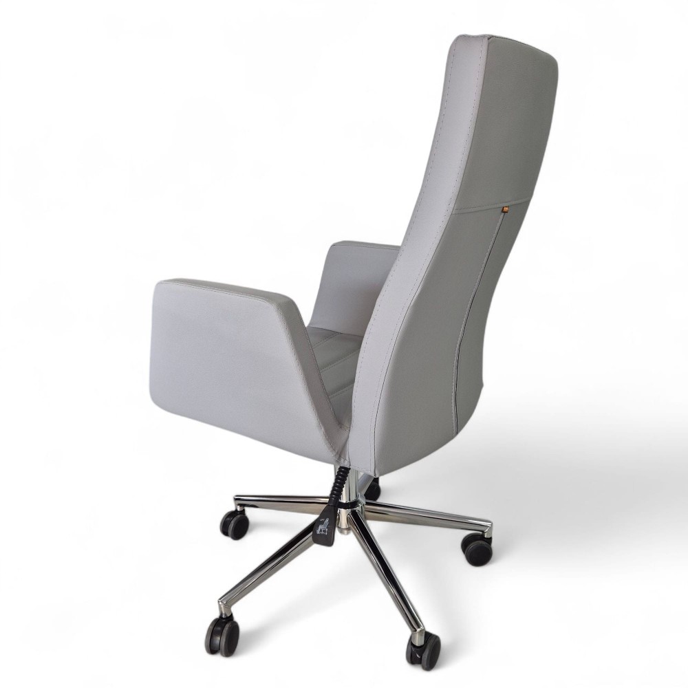 Asia Executive Chair