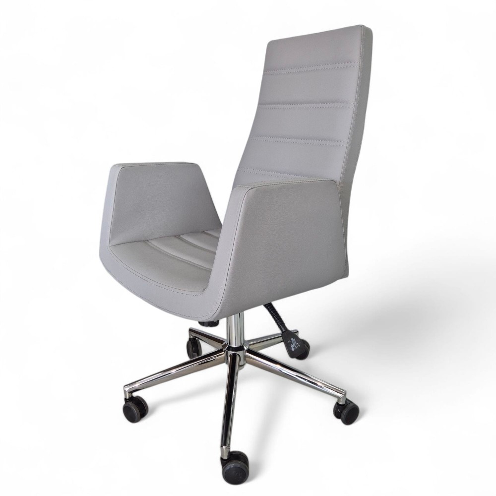 Asia Executive Chair